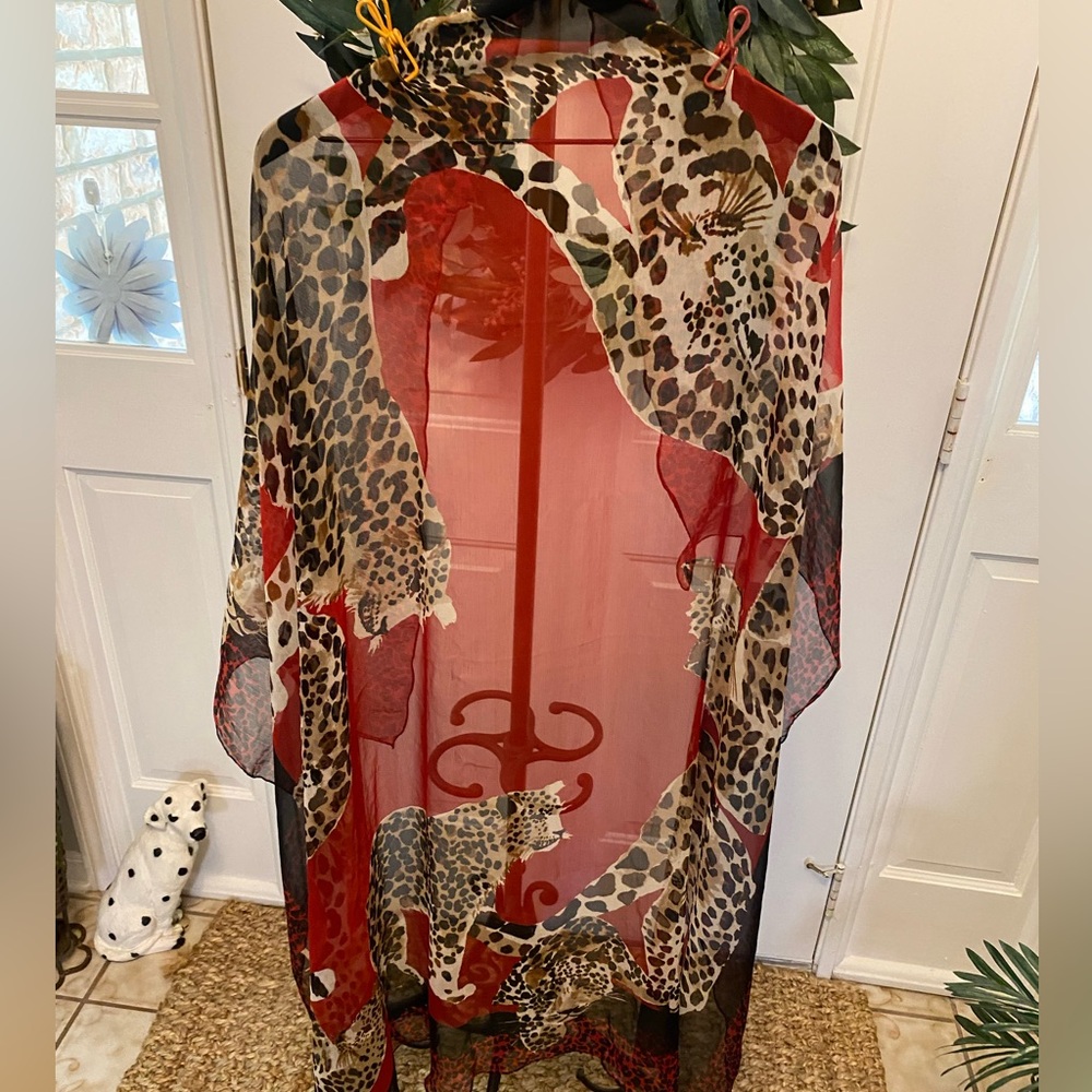 Vintage Beautiful Large Animal Print Leopard Print w Leopard Cats Scarf Unique